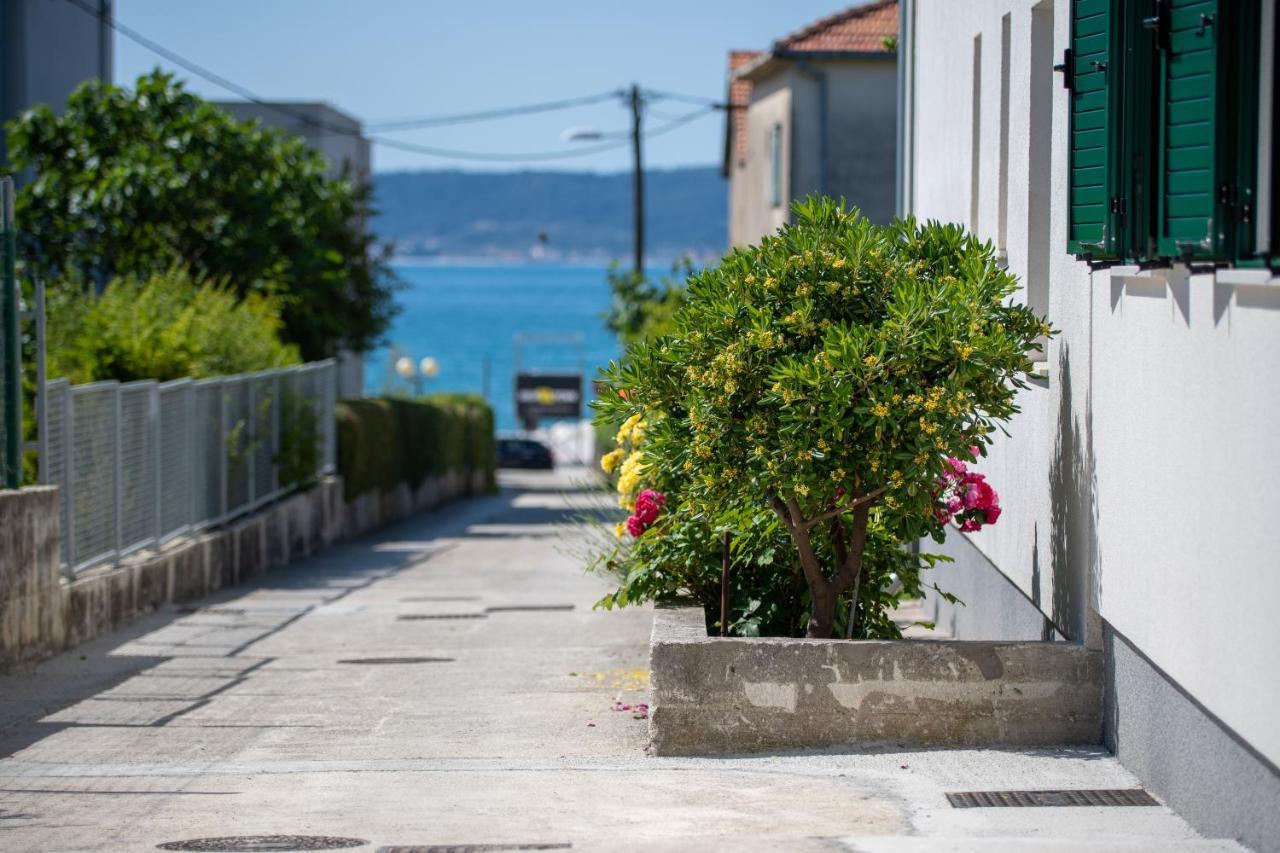 Apartments Lovor & Lavanda Kaštela Zewnętrze zdjęcie